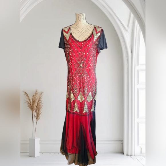 Plus size Sparkly Tulle Dress - Picture 3 of 9